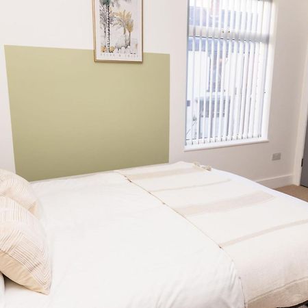 فيلا ريدكارفي Muriel Retreat - Central Location - Free Parking, Fast Wifi, Smarttv With Netflix By Yoko Property المظهر الخارجي الصورة
