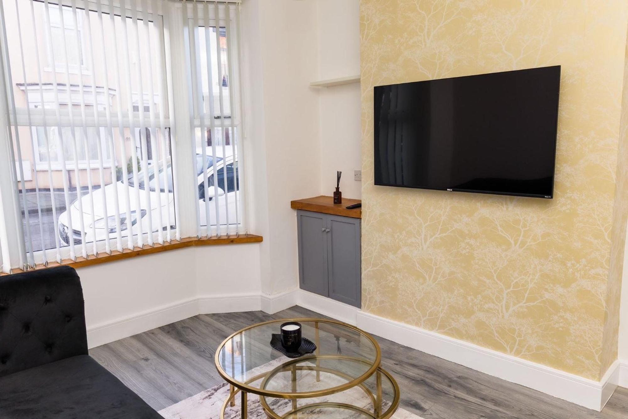 فيلا ريدكارفي Muriel Retreat - Central Location - Free Parking, Fast Wifi, Smarttv With Netflix By Yoko Property المظهر الخارجي الصورة